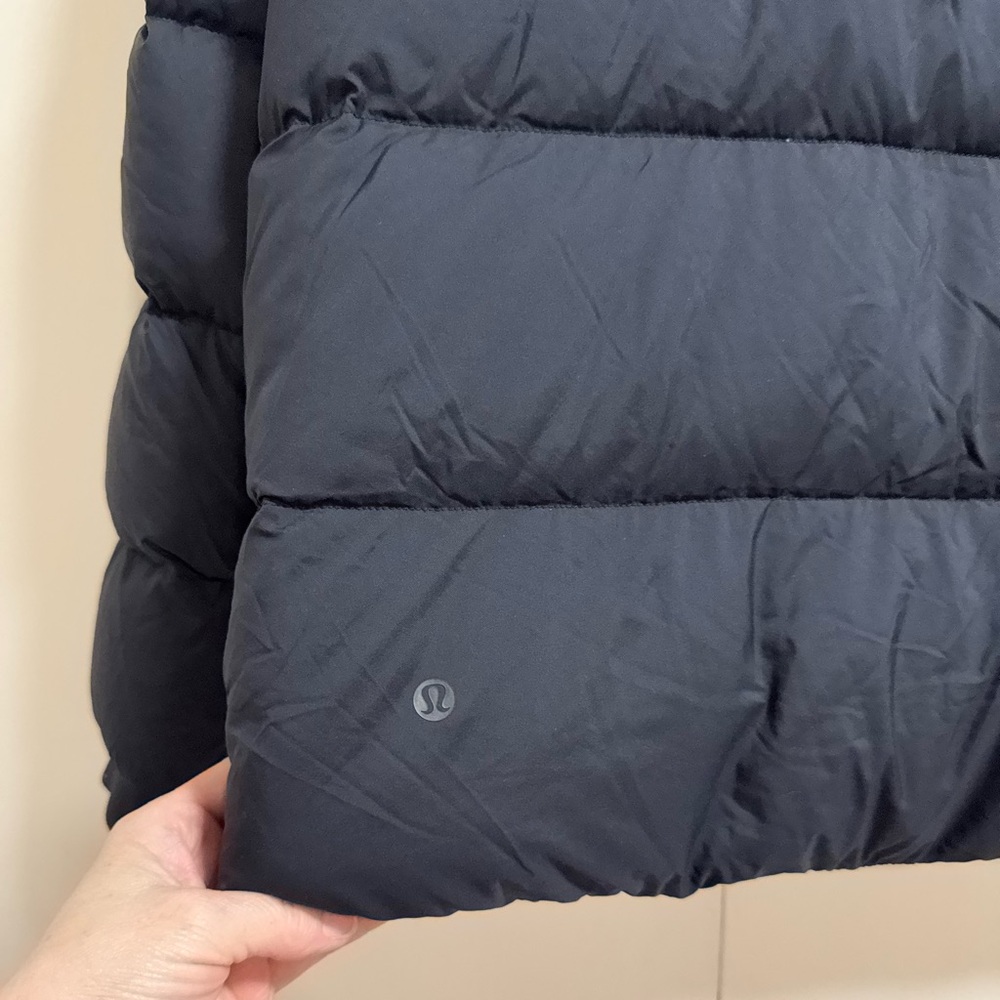 Reversible Lululemon Down Bomber Jacket. Size 8 - image 8